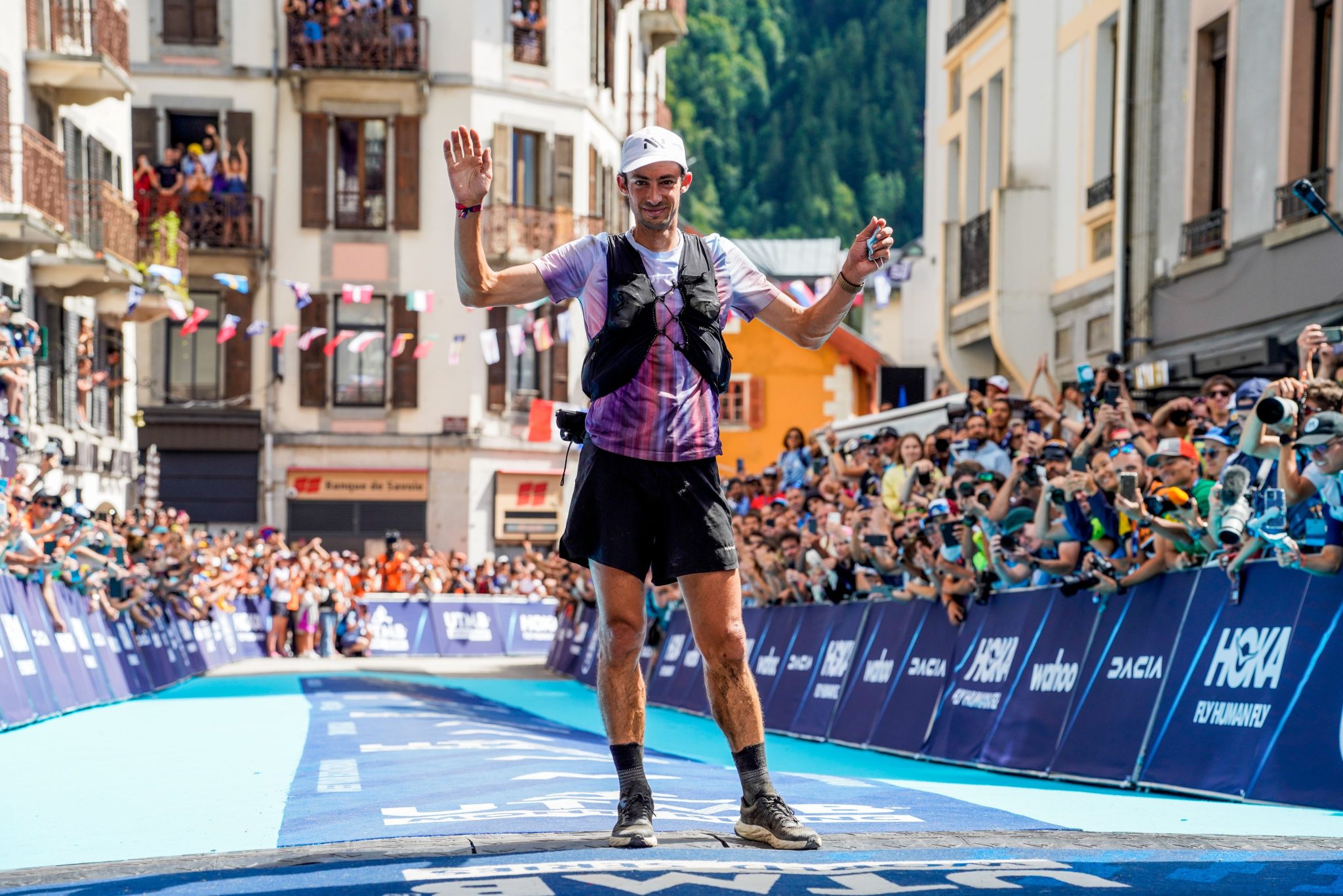 UTMB Kilian gana y hace historia con récord Más Aire Más Aire